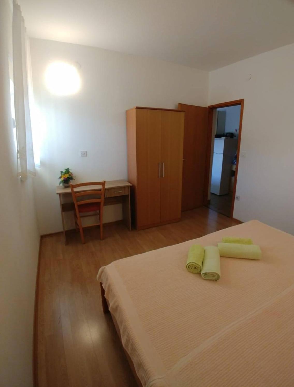 Apartments With A Parking Space Kornic, Krk - 5306 Kamer foto